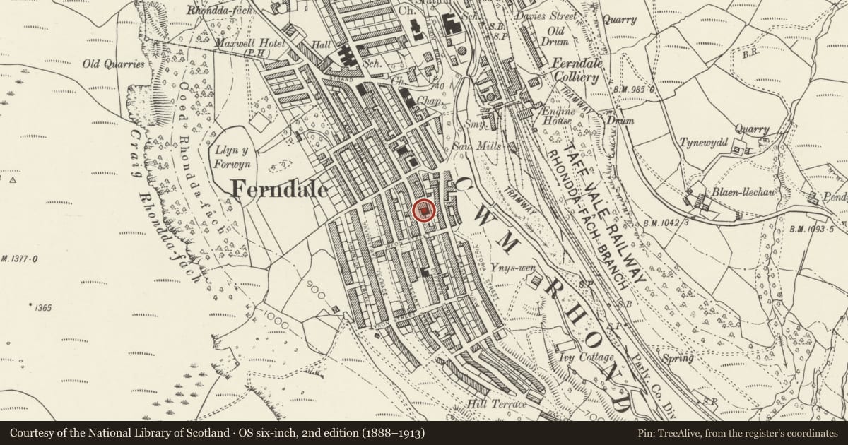 Ordnance Survey six-inch map, 2nd edition (1888–1913) covering the location of Penuel Calvinistic Methodist Chapel, Ferndale, Rhondda Cynon Taff, with a pin at the register's coordinates