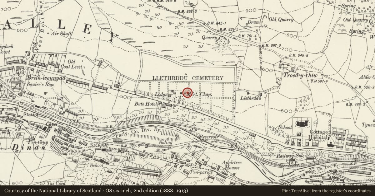 Ordnance Survey six-inch map, 2nd edition (1888–1913) covering the location of Monument to David Evans, Trealaw, Rhondda Cynon Taff, with a pin at the register's coordinates