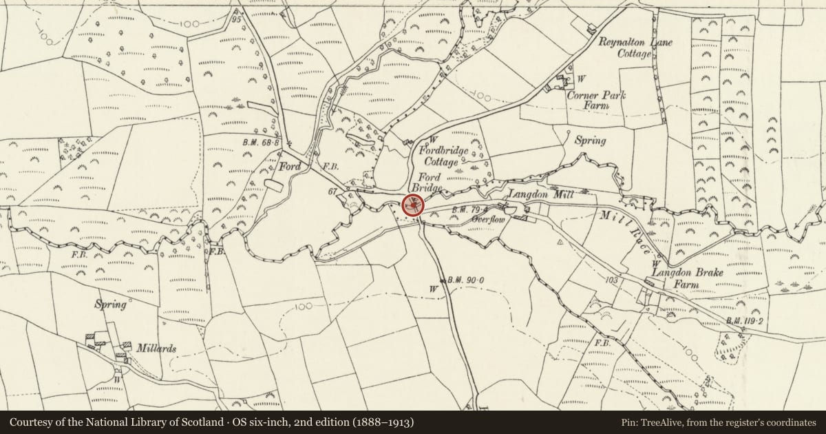 Ordnance Survey six-inch map, 2nd edition (1888–1913) covering the location of Ford Bridge, Jeffreyston, Pembrokeshire, with a pin at the register's coordinates