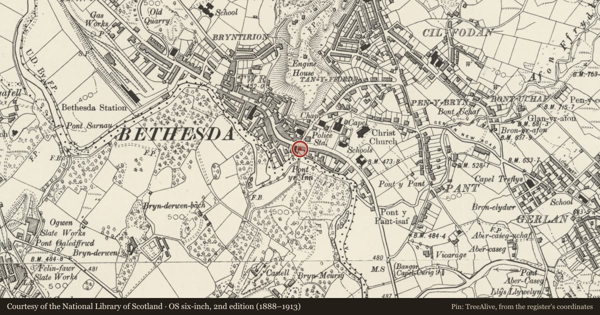 Ordnance Survey six-inch map, 2nd edition (1888–1913) covering the location of 1 Ogwen Terrace, Bethesda, Gwynedd, with a pin at the register's coordinates