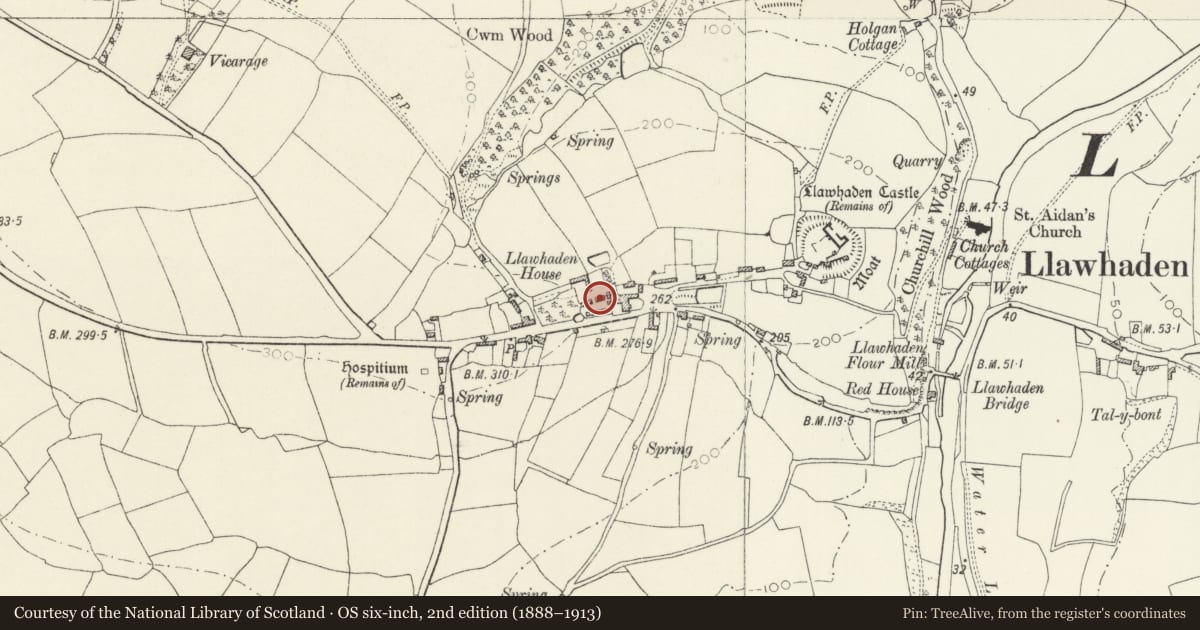 Ordnance Survey six-inch map, 2nd edition (1888–1913) covering the location of Barn at Llawhaden House, Pembrokeshire, with a pin at the register's coordinates