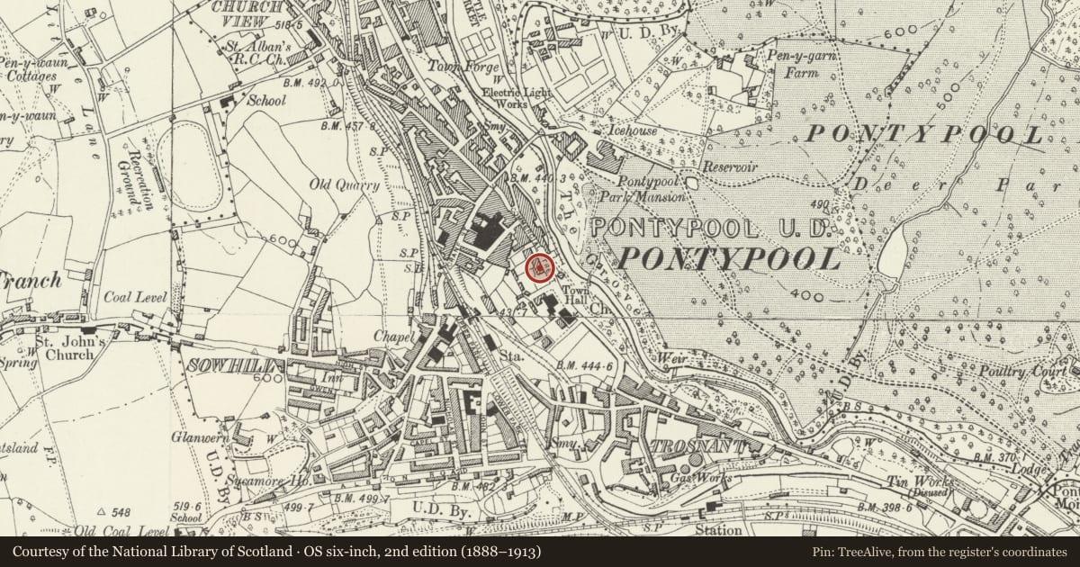 Ordnance Survey six-inch map, 2nd edition (1888–1913) covering the location of Glantorfaen House, Pontymoile, Torfaen, with a pin at the register's coordinates