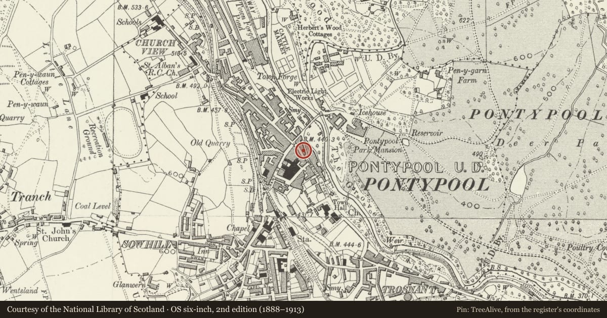 Ordnance Survey six-inch map, 2nd edition (1888–1913) covering the location of Barclay's Bank, Pontymoile, Torfaen, with a pin at the register's coordinates