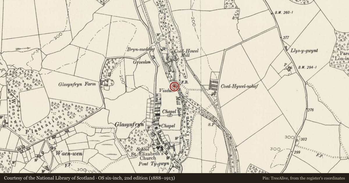Ordnance Survey six-inch map, 2nd edition (1888–1913) covering the location of Glasinfryn Viaduct (partly in Llandygai community), Pentir, Gwynedd, with a pin at the register's coordinates