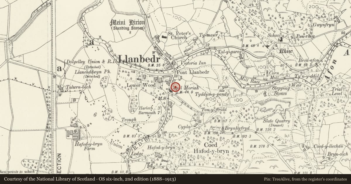 Ordnance Survey six-inch map, 2nd edition (1888–1913) covering the location of Moriah Calvinist Chapel, Llanbedr, Gwynedd, with a pin at the register's coordinates