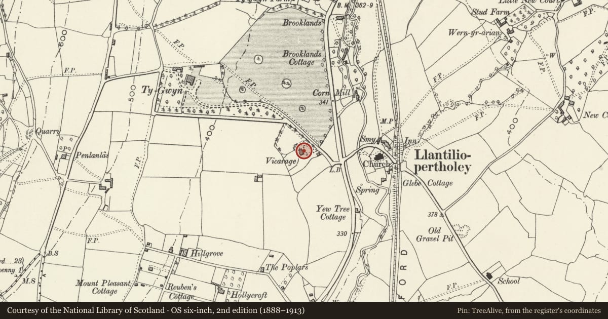Ordnance Survey six-inch map, 2nd edition (1888–1913) covering the location of St Teilo's House, Llantilio Pertholey, Monmouthshire, with a pin at the register's coordinates