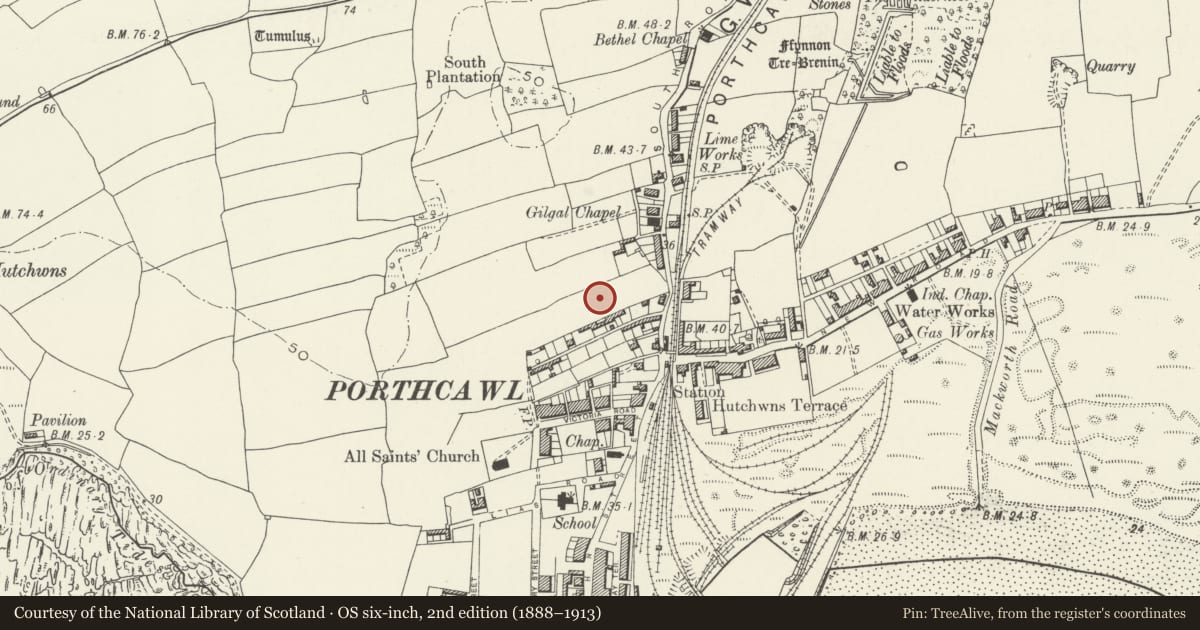 Ordnance Survey six-inch map, 2nd edition (1888–1913) covering the location of Capel y Tabernacl, Porthcawl, Bridgend, with a pin at the register's coordinates