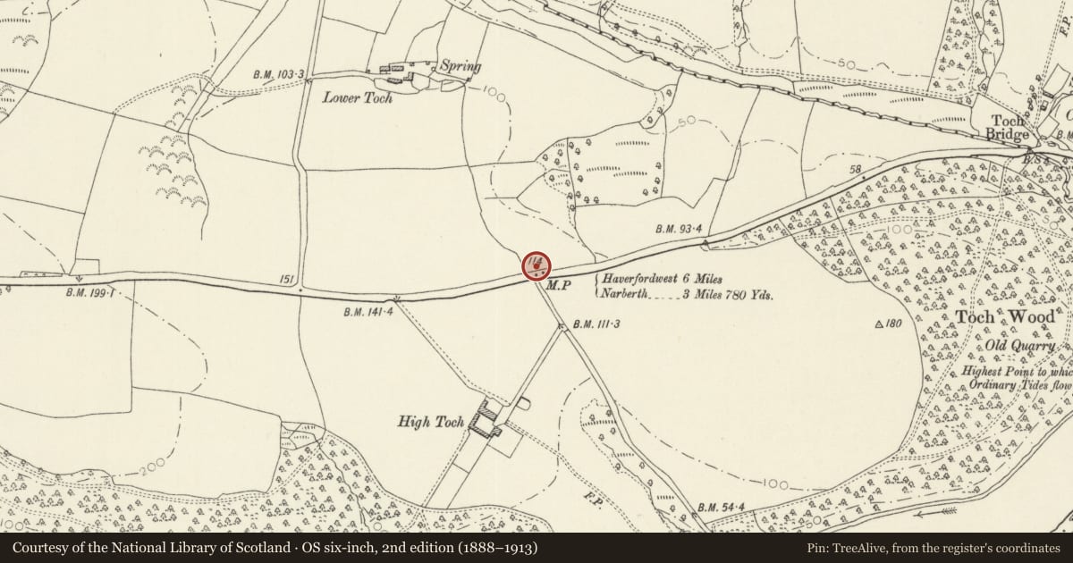 Ordnance Survey six-inch map, 2nd edition (1888–1913) covering the location of Milepost near High Toch Farm, Slebech, Pembrokeshire, with a pin at the register's coordinates