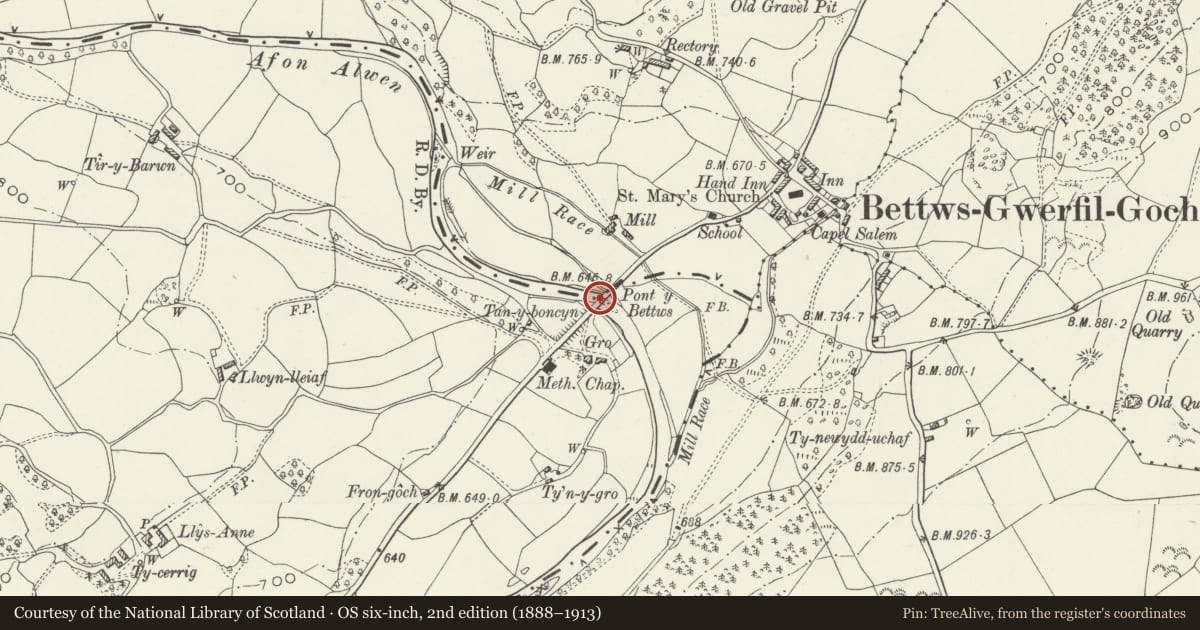 Ordnance Survey six-inch map, 2nd edition (1888–1913) covering the location of Pont y Bettws, Betws Gwerfil Goch, Denbighshire, with a pin at the register's coordinates