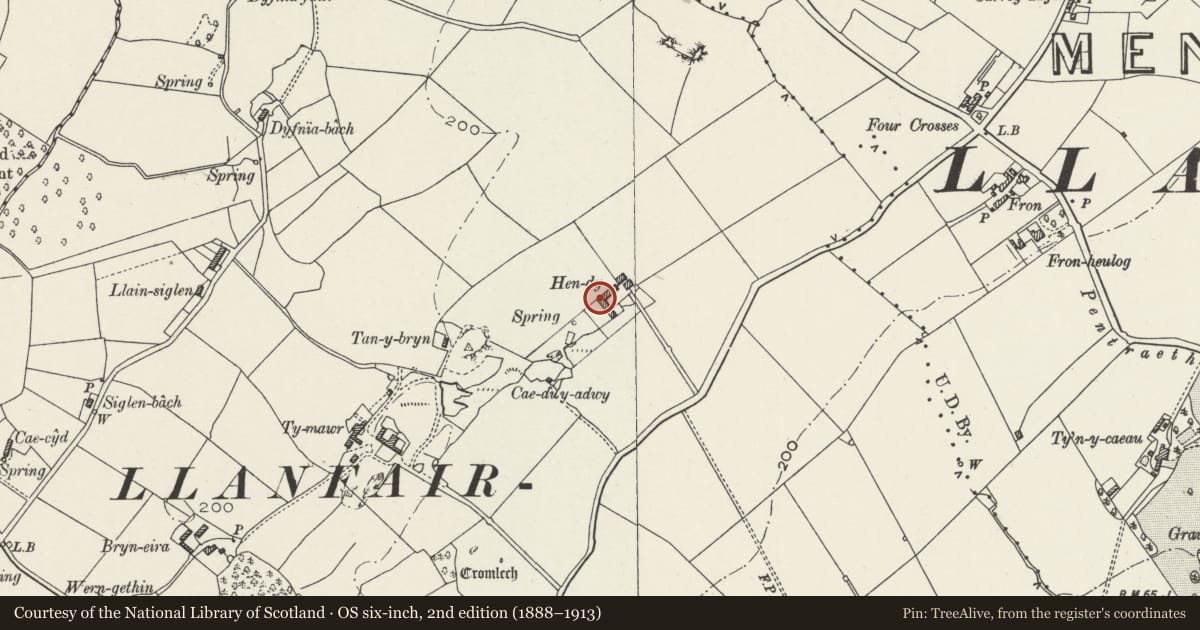 Ordnance Survey six-inch map, 2nd edition (1888–1913) covering the location of Farm buildings of Hen-dy, Llanfair Pwllgwyngyll, Isle of Anglesey, with a pin at the register's coordinates