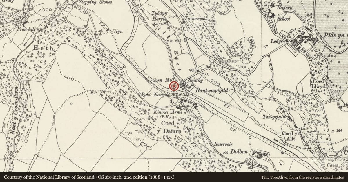 Ordnance Survey six-inch map, 2nd edition (1888–1913) covering the location of Telephone Call-box, Cefnmeiriadog, Denbighshire, with a pin at the register's coordinates
