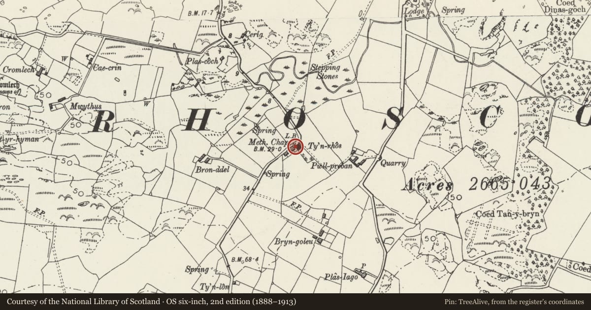 Ordnance Survey six-inch map, 2nd edition (1888–1913) covering the location of Rhoscolyn Methodist Chapel, railings and gates, Isle of Anglesey, with a pin at the register's coordinates