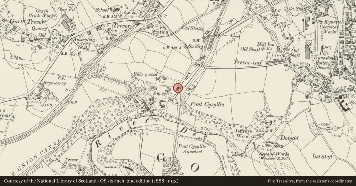 Ordnance Survey six-inch map, 2nd edition (1888–1913) covering the location of Bridge No 31, Llangollen Rural, Wrexham, with a pin at the register's coordinates