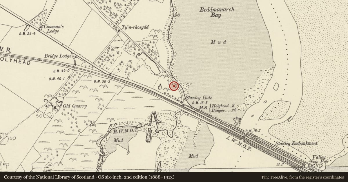 Ordnance Survey six-inch map, 2nd edition (1888–1913) covering the location of Stanley Tollhouse, Holyhead, Isle of Anglesey, with a pin at the register's coordinates