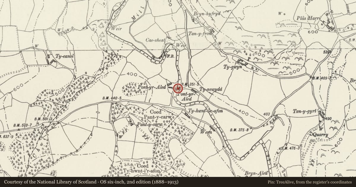 Ordnance Survey six-inch map, 2nd edition (1888–1913) covering the location of Pont-yr-Aled (partly in Llannefydd community), Llanfair Talhaiarn, Conwy, with a pin at the register's coordinates