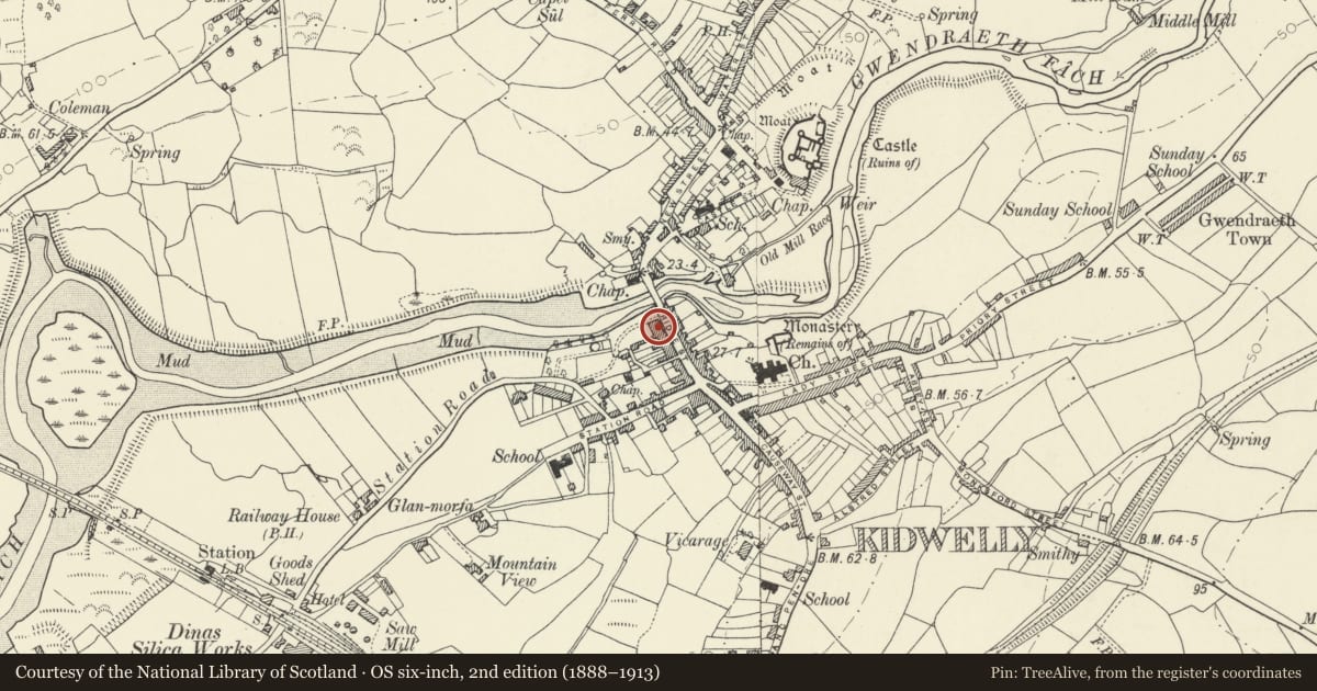 Ordnance Survey six-inch map, 2nd edition (1888–1913) covering the location of Capel Sul, Kidwelly, Carmarthenshire, with a pin at the register's coordinates