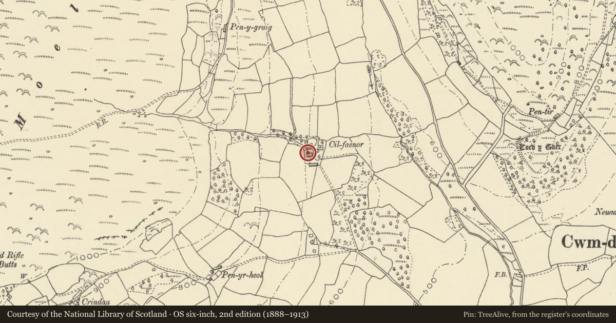 Ordnance Survey six-inch map, 2nd edition (1888–1913) covering the location of Old House at Cilfaenor, Llanfihangel Cwmdu with Bwlch and Cathedine, Powys, with a pin at the register's coordinates