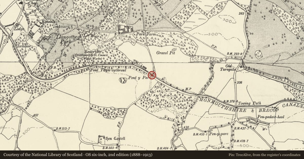 Ordnance Survey six-inch map, 2nd edition (1888–1913) covering the location of Park Bridge (Canal Bridge No 112), Llangattock, Powys, with a pin at the register's coordinates