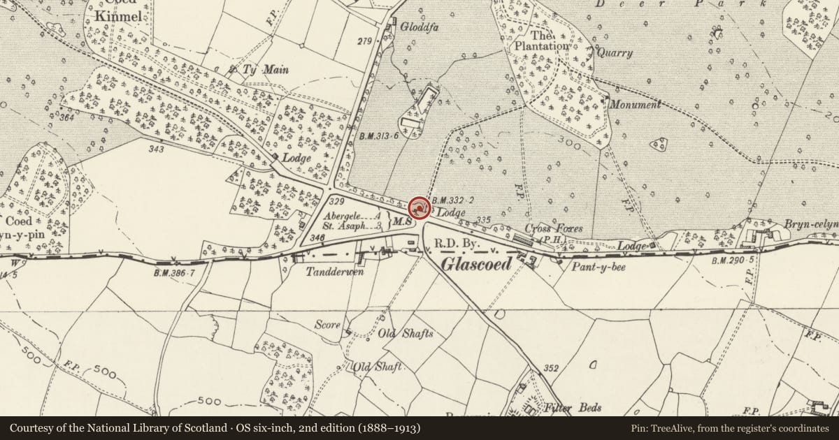 Ordnance Survey six-inch map, 2nd edition (1888–1913) covering the location of Glascoed Lodge on Bodelwyddan Park Boundary, Denbighshire, with a pin at the register's coordinates