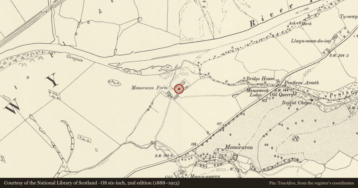 Ordnance Survey six-inch map, 2nd edition (1888–1913) covering the location of Centre building of farm-court at Manorafon, Cyngor Bro Dyffryn Cennen, Carmarthenshire, with a pin at the register's coordinates