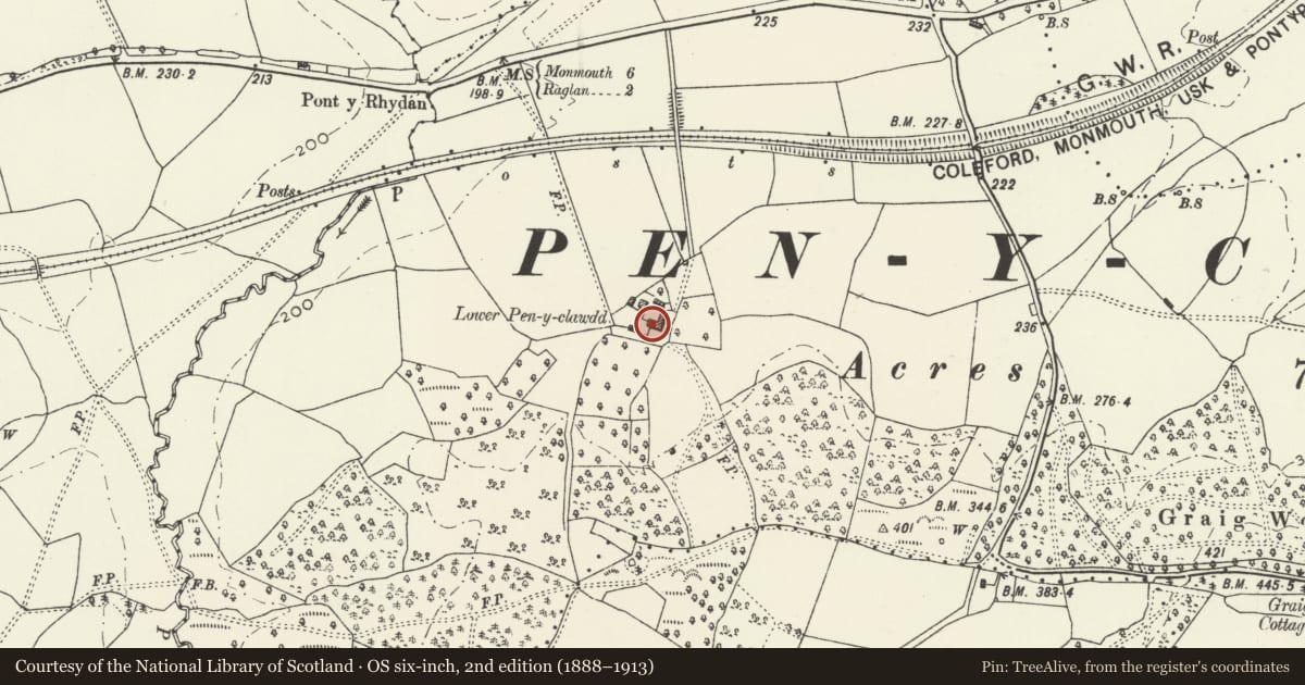 Ordnance Survey six-inch map, 2nd edition (1888–1913) covering the location of Pen-y-clawdd Farmhouse, Mitchel Troy, Monmouthshire, with a pin at the register's coordinates