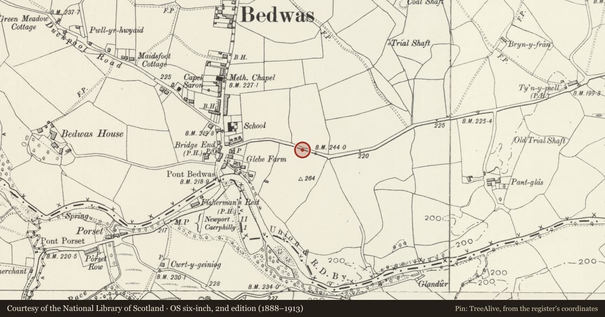 Ordnance Survey six-inch map, 2nd edition (1888–1913) covering the location of War Memorial, Bedwas, Trethomas and Machen, Caerphilly, with a pin at the register's coordinates