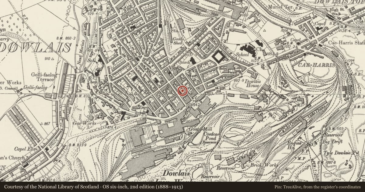 Ordnance Survey six-inch map, 2nd edition (1888–1913) covering the location of Bethania Independent Chapel, Dowlais, Merthyr Tydfil, with a pin at the register's coordinates
