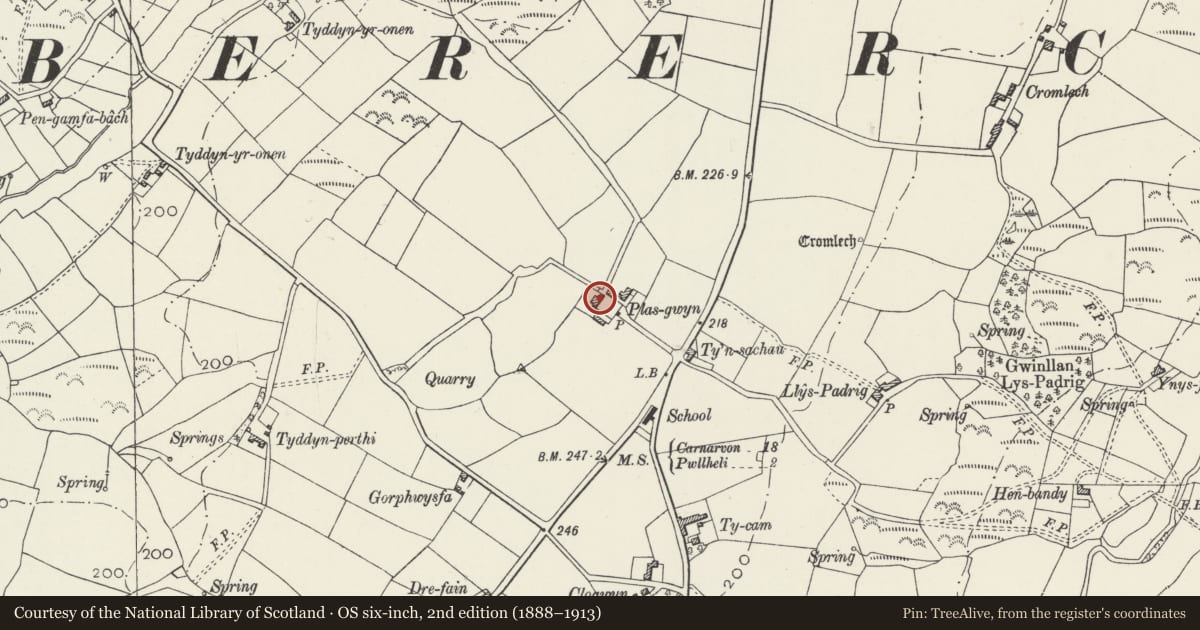 Ordnance Survey six-inch map, 2nd edition (1888–1913) covering the location of Cowhouse Range at Plas-gwyn, Llannor, Gwynedd, with a pin at the register's coordinates