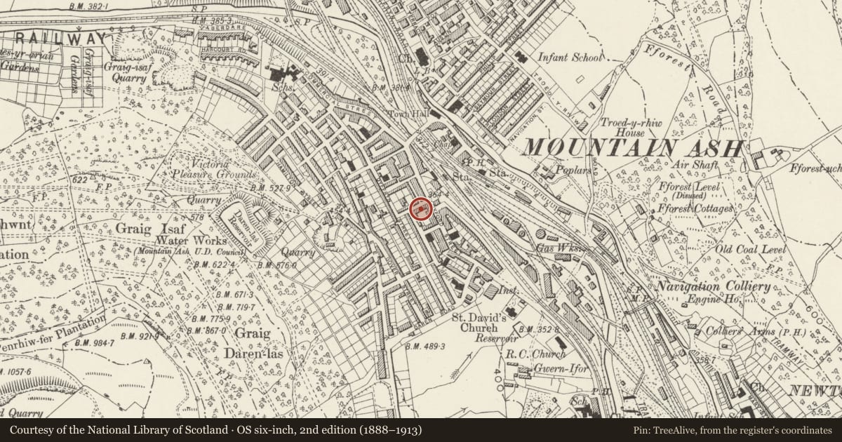 Ordnance Survey six-inch map, 2nd edition (1888–1913) covering the location of Elim Pentecostal Church, Mountain Ash, Rhondda Cynon Taff, with a pin at the register's coordinates