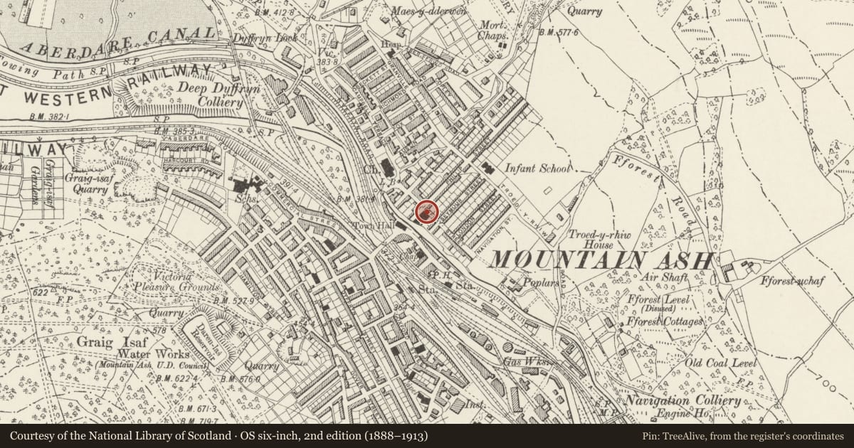 Ordnance Survey six-inch map, 2nd edition (1888–1913) covering the location of Bethania Independent Chapel, Mountain Ash, Rhondda Cynon Taff, with a pin at the register's coordinates