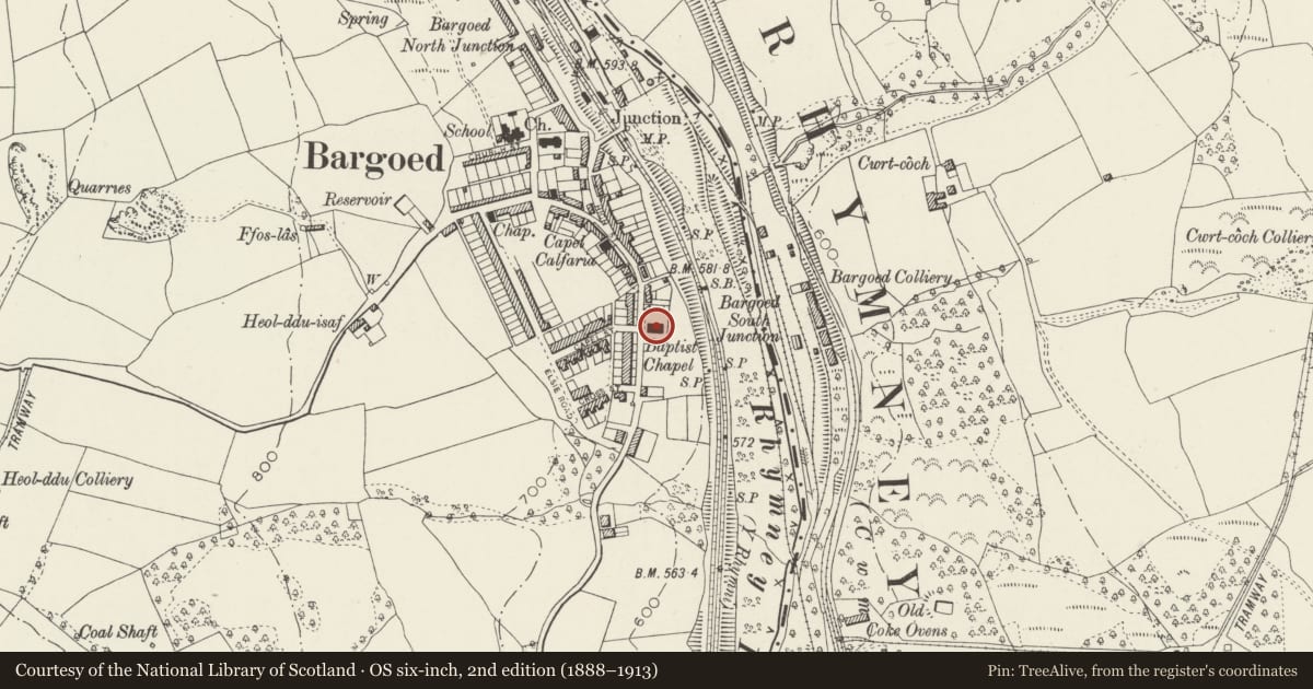Ordnance Survey six-inch map, 2nd edition (1888–1913) covering the location of Hanbury Road Baptist Chapel and Schoolrooms, including gates and gatepiers, Bargoed, Caerphilly, with a pin at the register's coordinates