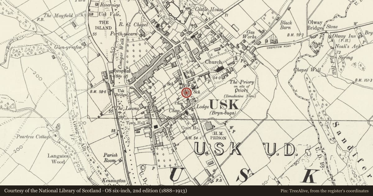 Ordnance Survey six-inch map, 2nd edition (1888–1913) covering the location of 30 Maryport Street, Usk, Monmouthshire, with a pin at the register's coordinates
