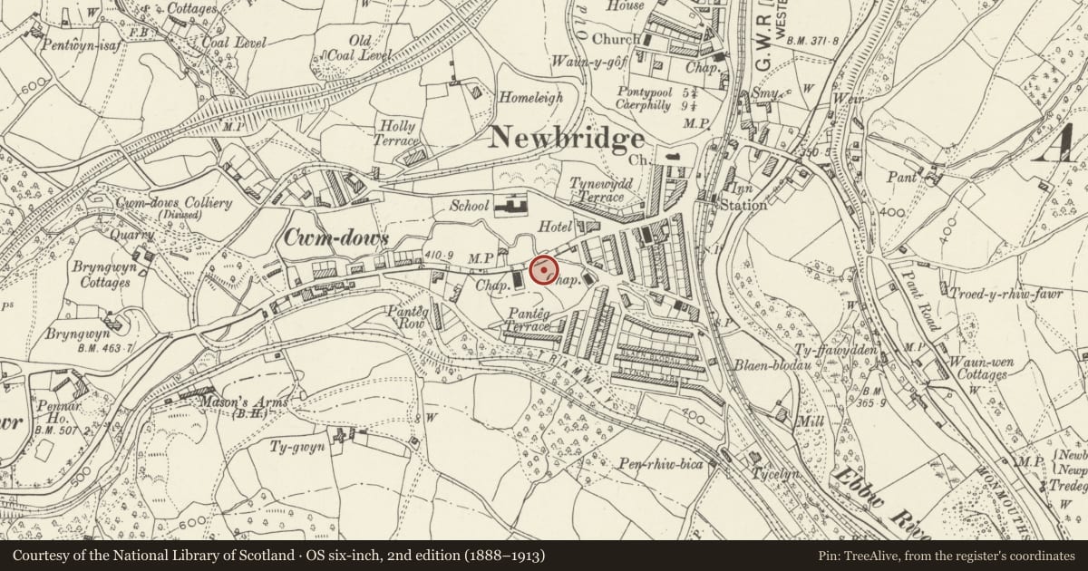 Ordnance Survey six-inch map, 2nd edition (1888–1913) covering the location of Celynen Collieries Workmen's Institute, Newbridge, Caerphilly, with a pin at the register's coordinates