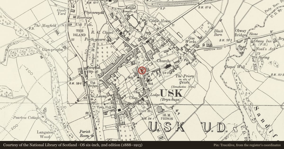 Ordnance Survey six-inch map, 2nd edition (1888–1913) covering the location of Old School House and Holmleigh, Usk, Monmouthshire, with a pin at the register's coordinates