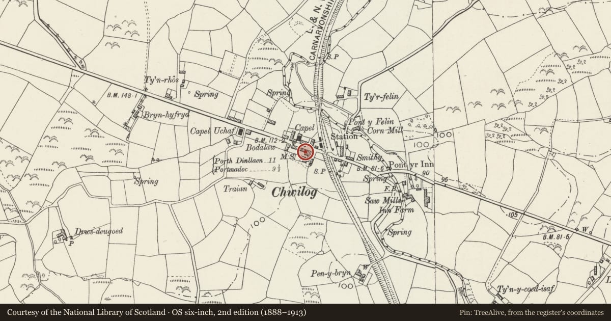 Ordnance Survey six-inch map, 2nd edition (1888–1913) covering the location of Post Office and attached House, Llanystumdwy, Gwynedd, with a pin at the register's coordinates