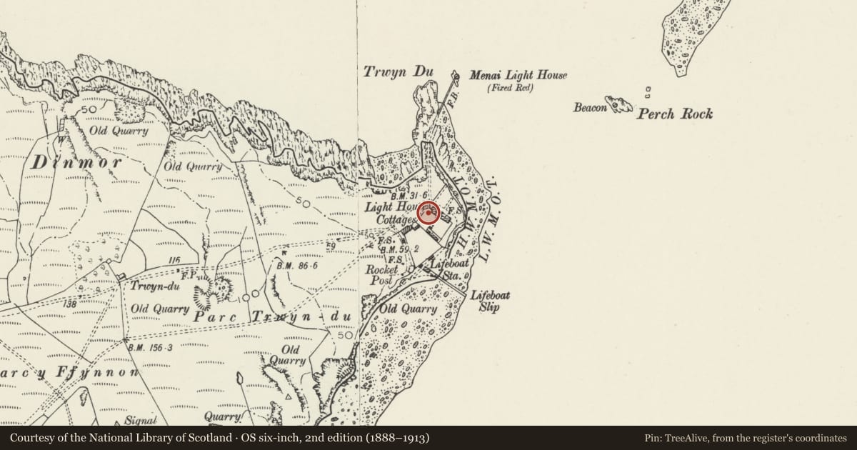 Ordnance Survey six-inch map, 2nd edition (1888–1913) covering the location of Enclosure walls at former pilots' cottages for Trwyn Du, or Black Point, Lighthouse, Llangoed, Isle of Anglesey, with a pin at the register's coordinates