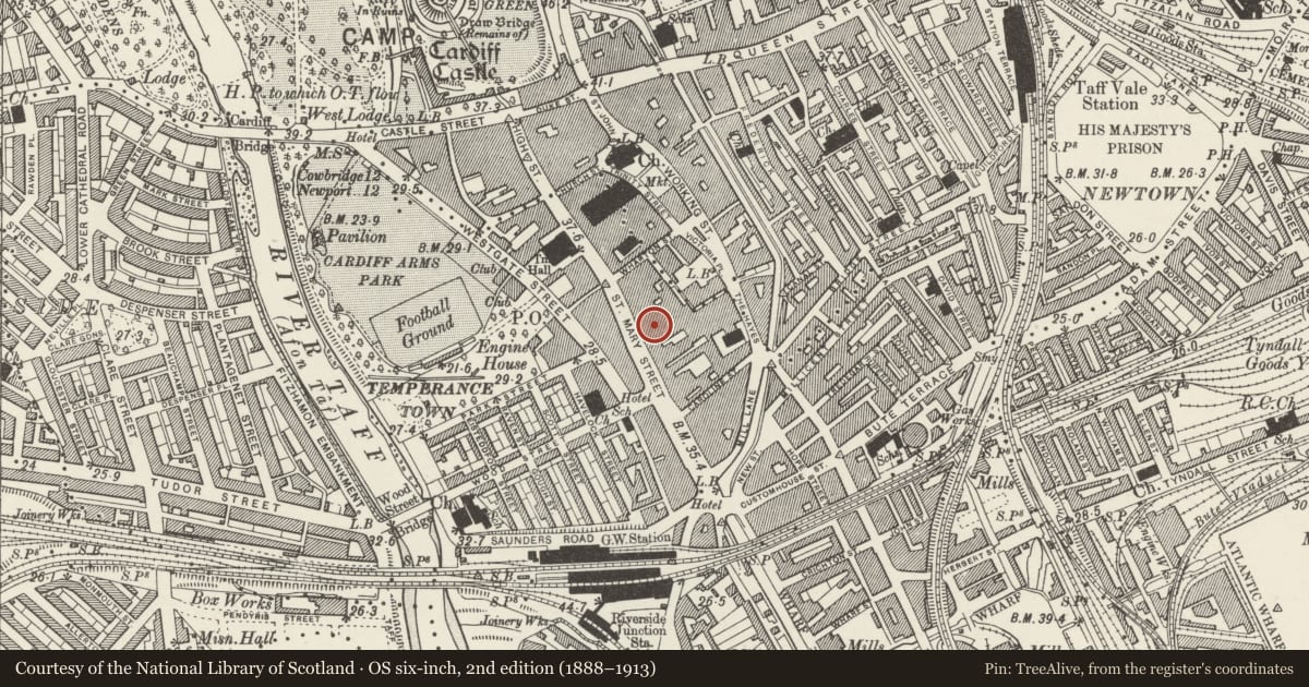 Ordnance Survey six-inch map, 2nd edition (1888–1913) covering the location of 32 St Mary Street, Castle, Cardiff, with a pin at the register's coordinates