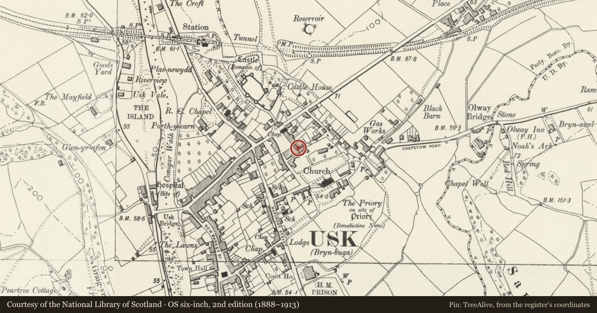 Ordnance Survey six-inch map, 2nd edition (1888–1913) covering the location of The Old Bakery, Usk, Monmouthshire, with a pin at the register's coordinates