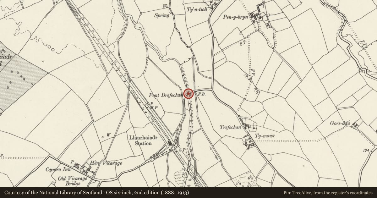 Ordnance Survey six-inch map, 2nd edition (1888–1913) covering the location of Pont Drefechan (partly in Llanrhaeadr-yng-nghinmerch community), Llanynys, Denbighshire, with a pin at the register's coordinates