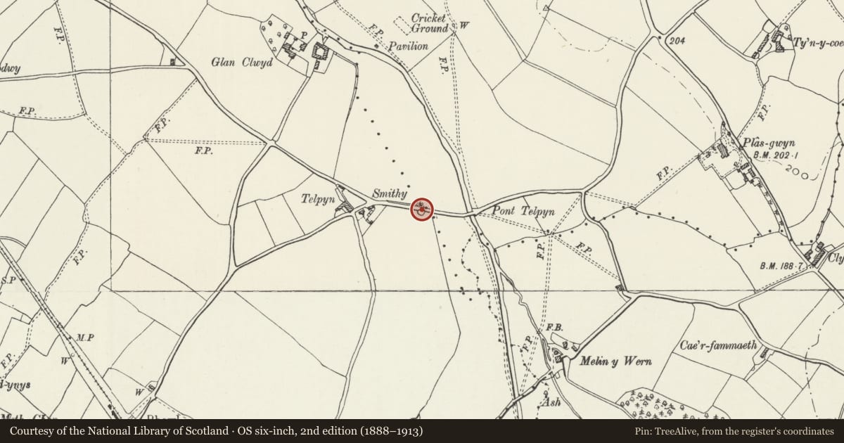 Ordnance Survey six-inch map, 2nd edition (1888–1913) covering the location of Road Bridge 100m W of Pont Telpyn, Llanynys, Denbighshire, with a pin at the register's coordinates