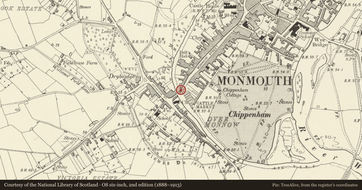 Ordnance Survey six-inch map, 2nd edition (1888–1913) covering the location of Monnow Bridge and Gateway, Monmouth, Monmouthshire, with a pin at the register's coordinates