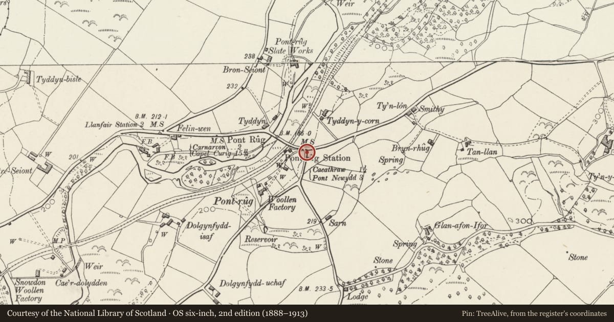 Ordnance Survey six-inch map, 2nd edition (1888–1913) covering the location of Direction indicator, Llanrug, Gwynedd, with a pin at the register's coordinates