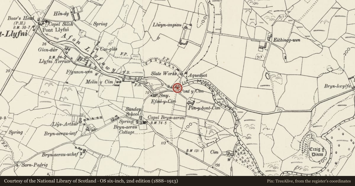 Ordnance Survey six-inch map, 2nd edition (1888–1913) covering the location of Pont-y-cim, Clynnog, Gwynedd, with a pin at the register's coordinates