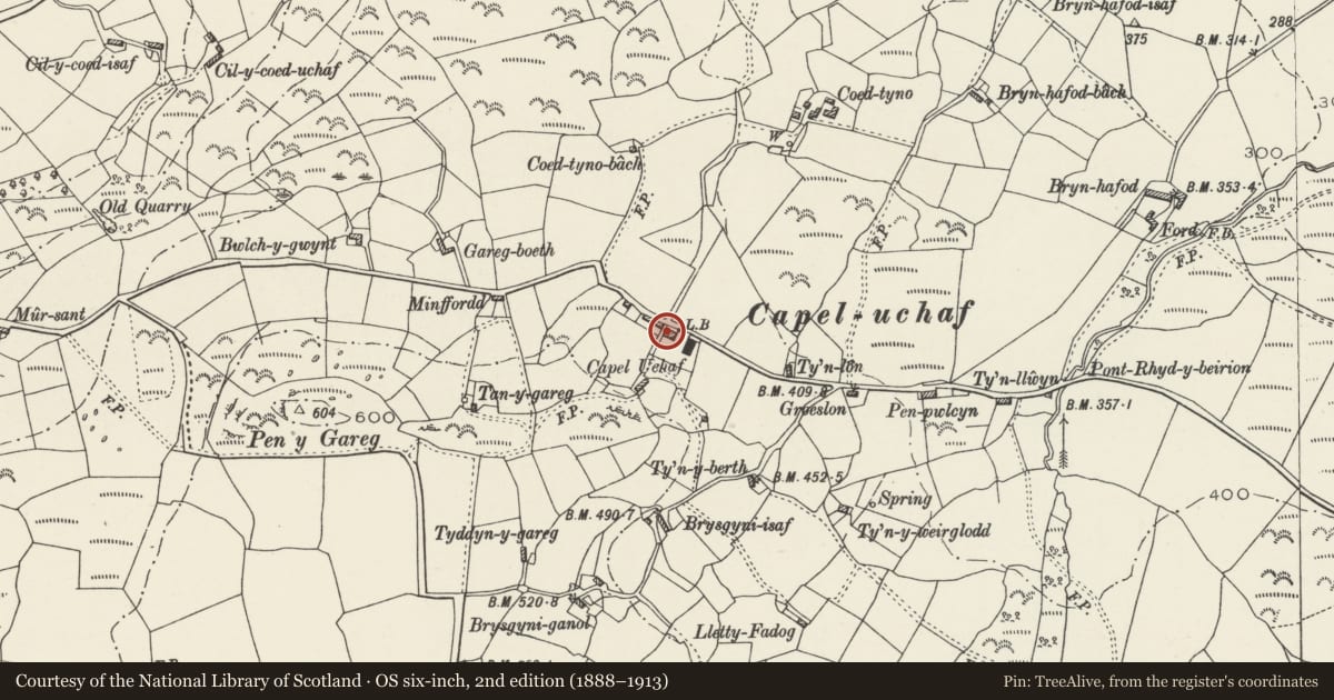 Ordnance Survey six-inch map, 2nd edition (1888–1913) covering the location of Row of cottages in Capel Uchaf, Clynnog, Gwynedd, with a pin at the register's coordinates