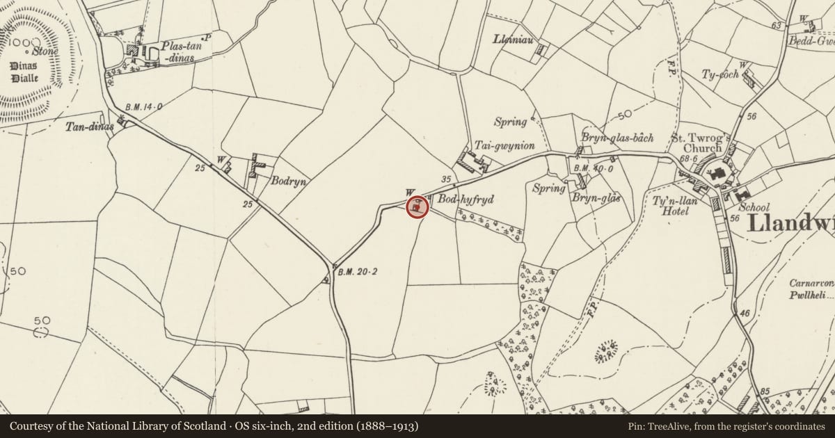 Ordnance Survey six-inch map, 2nd edition (1888–1913) covering the location of Bodhyfryd, Llandwrog, Gwynedd, with a pin at the register's coordinates