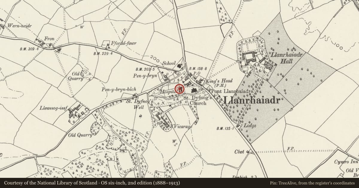 Ordnance Survey six-inch map, 2nd edition (1888–1913) covering the location of Sheds to the rear of the Almshouses, including associated Gates and Gatepiers, Llanrhaeadr-Yng-Nghinmeirch, Denbighshire, with a pin at the register's coordinates
