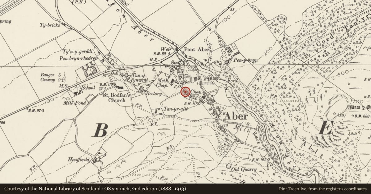 Ordnance Survey six-inch map, 2nd edition (1888–1913) covering the location of Ddol Cottages, Aber, Gwynedd, with a pin at the register's coordinates