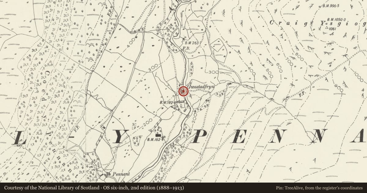 Ordnance Survey six-inch map, 2nd edition (1888–1913) covering the location of Gwastadfryn, Llanfihangel-y-Pennant, Gwynedd, with a pin at the register's coordinates