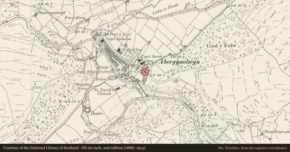 Ordnance Survey six-inch map, 2nd edition (1888–1913) covering the location of 6 Heol Tan-y-bryn, Llanfihangel-y-Pennant, Gwynedd, with a pin at the register's coordinates