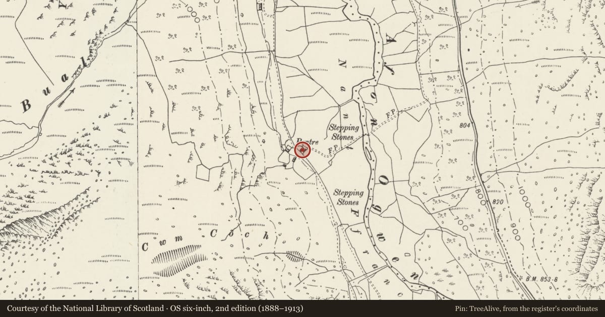 Ordnance Survey six-inch map, 2nd edition (1888–1913) covering the location of Pair of Cowhouses at Pentre Farm, Llandygai, Gwynedd, with a pin at the register's coordinates